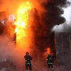 В Киеве на Демеевской заметили черный столб дыма: что случилось