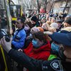 Транспортный колапс в Киеве: люди стоят в 100-метровых очередях 