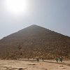 В Египте дезинфицируют Великие пирамиды