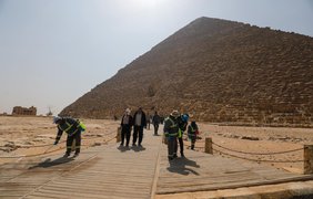 В Египте дезинфицируют пирамиды/ Фото: Reuters
