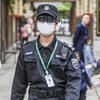 В Китае полиция отслеживает больных коронавирусом через смарт-очки