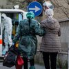 Коронавирус в Черновцах: жену пациента забрали в обсервацию из-за протестов
