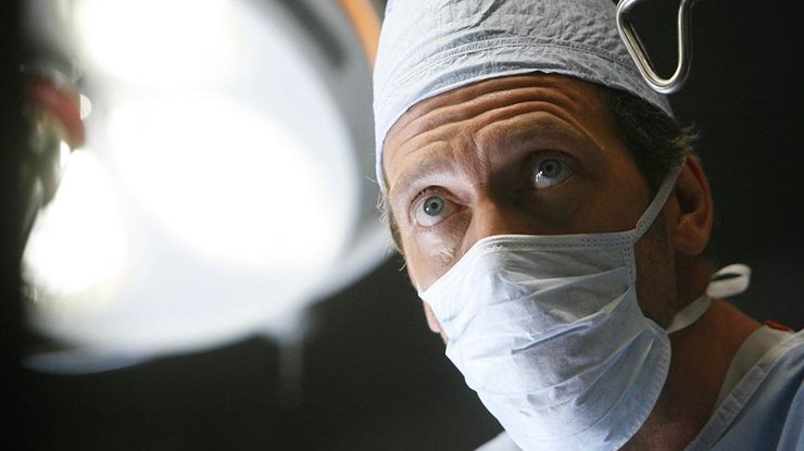 В Марселе из больницы похитили хирургические маски/ Фото: focus.ua