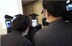 В Японии студентам устроили оригинальный выпускной во время карантина/ Фото: internetua.com
