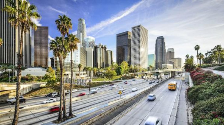 В Лос-Анджелесе запретили все массовые мероприятия до 2021 года/ Фото: newsone.ua