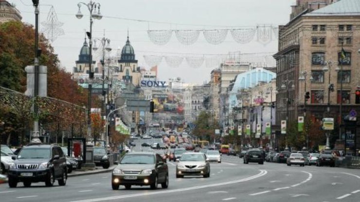 В Киеве на Крещатике ограничат движение транспорта/ Фото: delo.ua