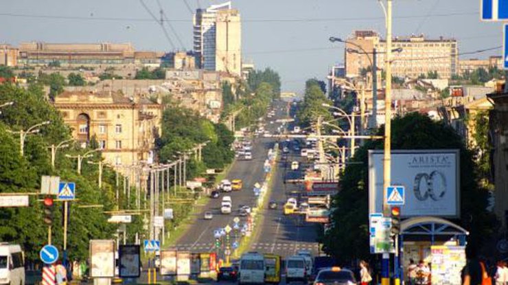 С 8 апреля в общественном транспорте Запорожья можно будет ездить только по пропускам/ Фото: 1news.zp.ua