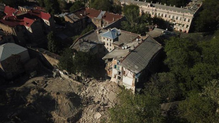 В Одессе рухнула часть дома / Фото: dumskaya.ne