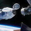 Crew Dragon успешно состыковался с МКС (видео)