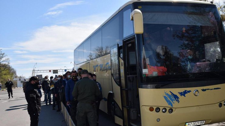 Венгрия возобновила автобусное сообщение с Украиной/ Фото: unian.net