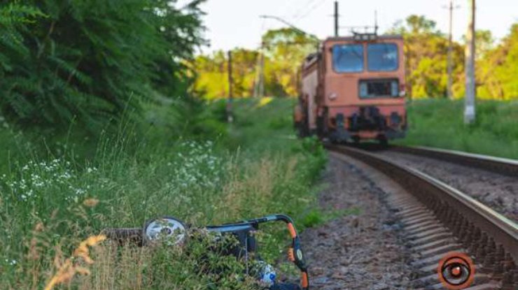 В Днепре поезд сбил детскую коляску/ Фото: "Информатор"