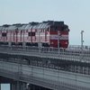 По Крымскому мосту запустили поезда: появилось видео 