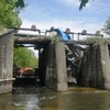 В Тернопольской области под грузовиком рухнул мост