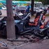 В Днепре BMW влетел в столб, водитель погиб на месте