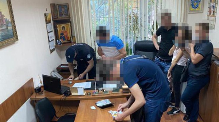 В Одессе полицейские требовали деньги у сутенеров/ Фото: bykvu.com