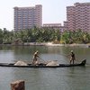 В Индии рыбаки поймали морское чудовище (видео)
