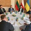 "Укрепят связи между странами": Украина, Польша и Литва проводят переговоры