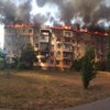 В Новой Каховке горит пятиэтажный жилой дом (видео)