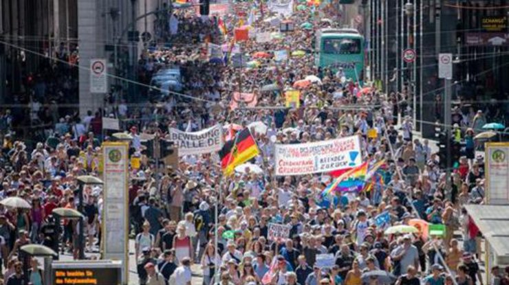 Протесты в Берлине/фото: DPA