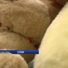 Сумські поліцейські отримали дитячі іграшки для маленьких жертв домашнього насильства 