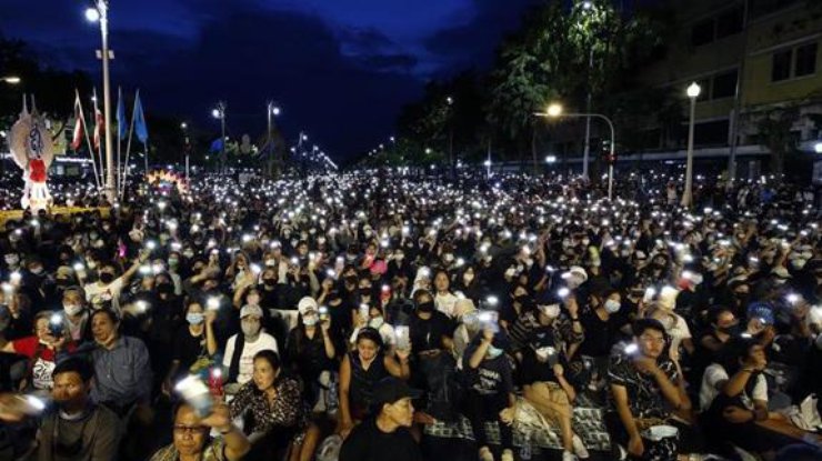 В Таиланде люди вышли на протесты/Фото: ЕРА 
