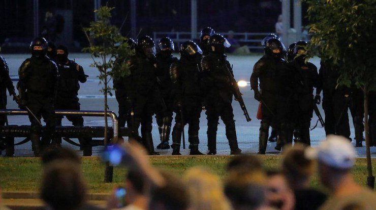 В центре Минска силовики снова задерживают протестующих/Фото: bbc