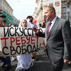 В Беларуси министр сбежал от демонстрантов под крики "Позор!" (видео)