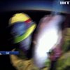 У Каліфорнії з вогняної пастки евакуювали двох рятувальників (відео)