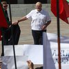 Лукашенко пообещал, что "вакханалия" скоро закончится и потребовал от бизнеса "преданности"