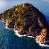 Сын украинского депутата купил остров в Италии 