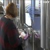 "Укрзалізниця" відновлює продаж квитків на всі місця у вагонах потягів