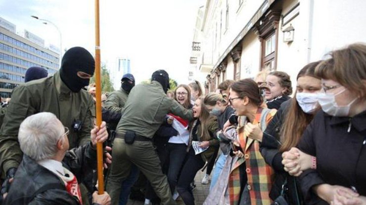 Избиение женщин в Минске/Фото: tutby_official