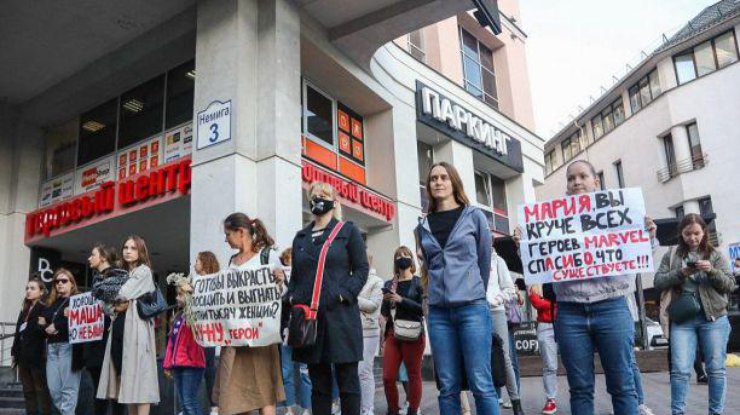 В Минске проходит акция в поддержку Колесниковой/ Фото: tut.by