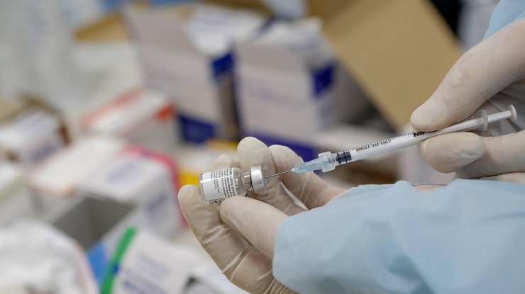 Ученые обращают внимание на ограниченное наличие вакцины