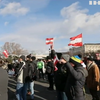 Пандемія COVID-19 у світі: у Відні мітингують невдоволені карантином