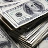 НБУ резко опустил официальный курс доллара