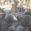 Массовые задержания и избиения: как проходят акции в поддержку Навального (видео) 