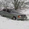 Потужний снігопад накрив Україну