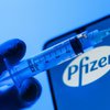 Вакцина Pfizer: после прививки "внезапно" умерла врач 