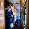 В поезд только с COVID-сертификатом: в "Укрзализныце" рассказали о новых правилах перевозки пассажиров