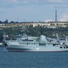 Военный корабль Украины получил повреждения: его буксируют в Одессу