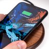 На Apple подали в суд за лишение iPhone зарядки