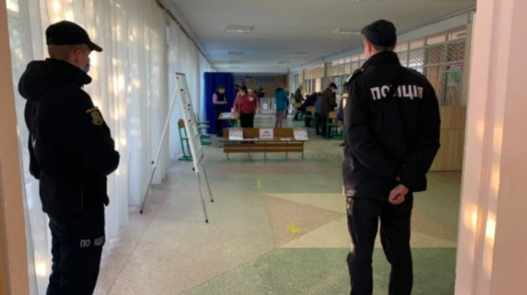 Фото: выборы в Харькове 