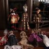 Заслужена вчителька України дає старим лялькам нове життя