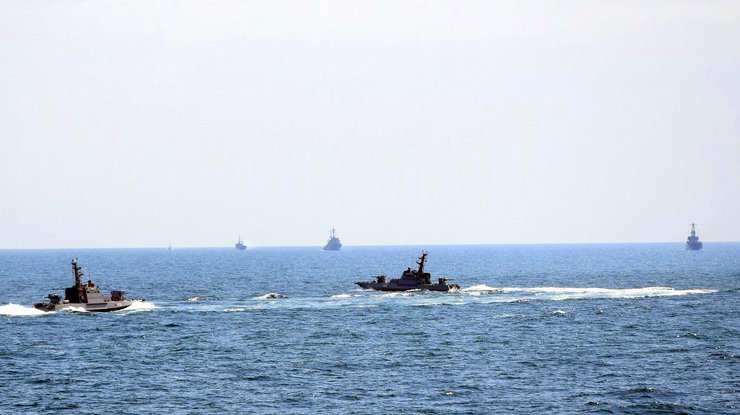 В Бердянск перебросят военную часть и корабли ВМС ВСУ