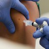 "Это стоит миллионов жизней": в Pfizer высказались о фейках по вакцинам