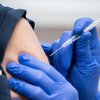 Европа должна "закрыть пробел" в вакцинации, иначе COVID не остановить - EMA