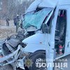 В Запорожье маршрутка с пассажирами попала в страшное ДТП