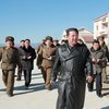В Северной Корее запретили носить кожаные плащи (фото)