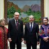 СМИ впервые опубликовали фото жены президента Туркменистана (видео)